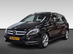 Mercedes-Benz B-klasse - B180 122PK AUTOMAAT AMBITION AIRCO XENON SCHUIFDAK