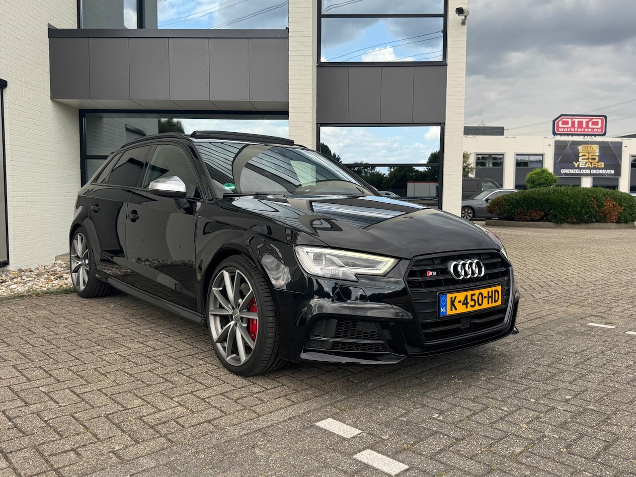 Audi A3 Sportback - 2.0 TFSI S3 quattro Pro Line Plus CARPLAY/PDC/CAMERA/RS-Seats/B&O/PANO/ACC/LANE-ASSIST/ - AutoWereld.nl