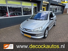 Peugeot 206 - 1.6-16V Quiksilver