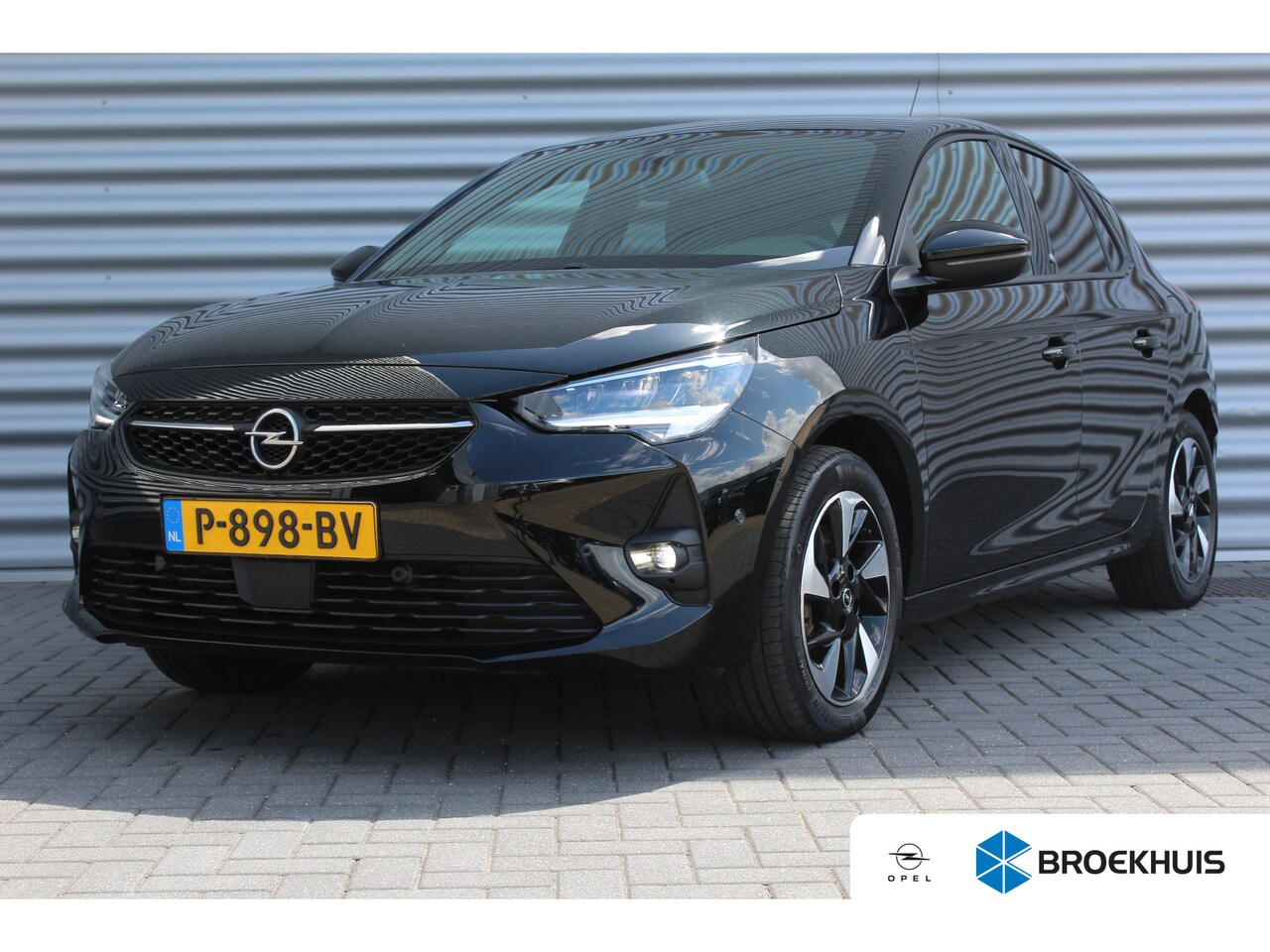 Opel Corsa-e - EV 50KWH 136PK GS-LINE AUTOMAAT / NAVI / LEDER / CLIMA / PDC / 16" LMV / CAMERA / KEYLESS - AutoWereld.nl