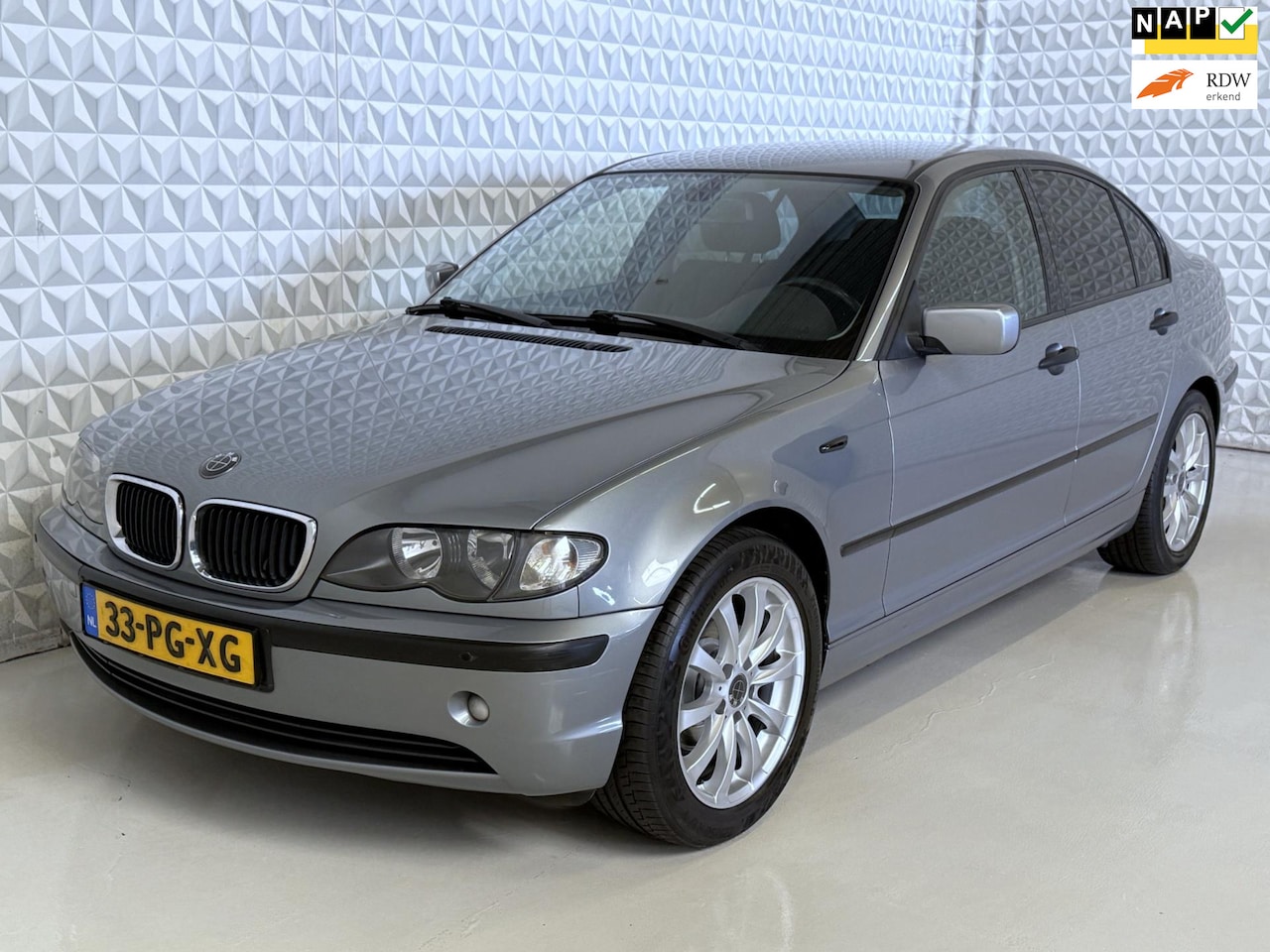 BMW 3-serie - 316i Black&Silver Sedan AUTOMAAT / 218.000km (2004) - AutoWereld.nl