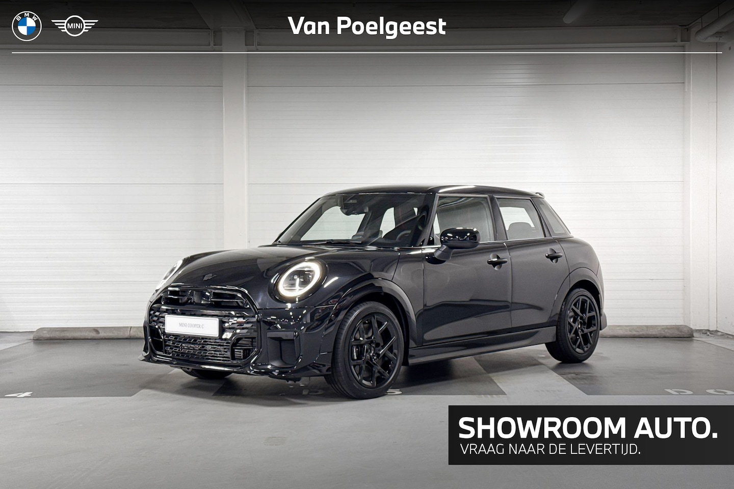 MINI Cooper - 5-deurs C | John Cooper Works uitvoering | Pakket | 17" JCW Sprint Spoke Black - AutoWereld.nl