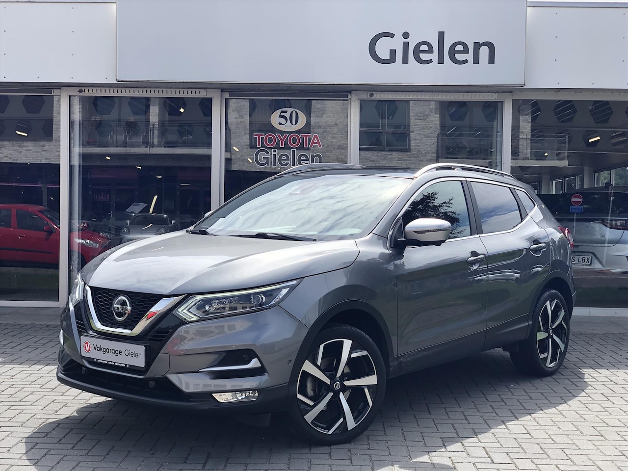 Nissan Qashqai - 1.2 DIG-T Tekna+ | Eerste eigenaar, Trekhaak, Bose, 360 Camera, Leer, Stoelverwarming, LED - AutoWereld.nl