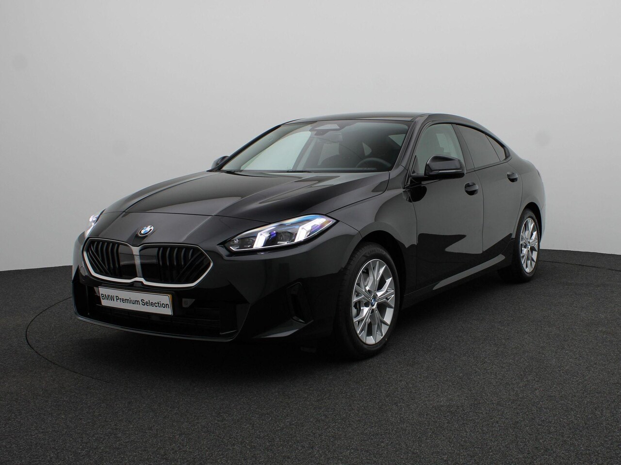 BMW 2-serie Gran Coupé - 220 Driving Assistant Plus | Sportstoelen voor | Achteruitrijcamera | Premium Pack | 17" - AutoWereld.nl