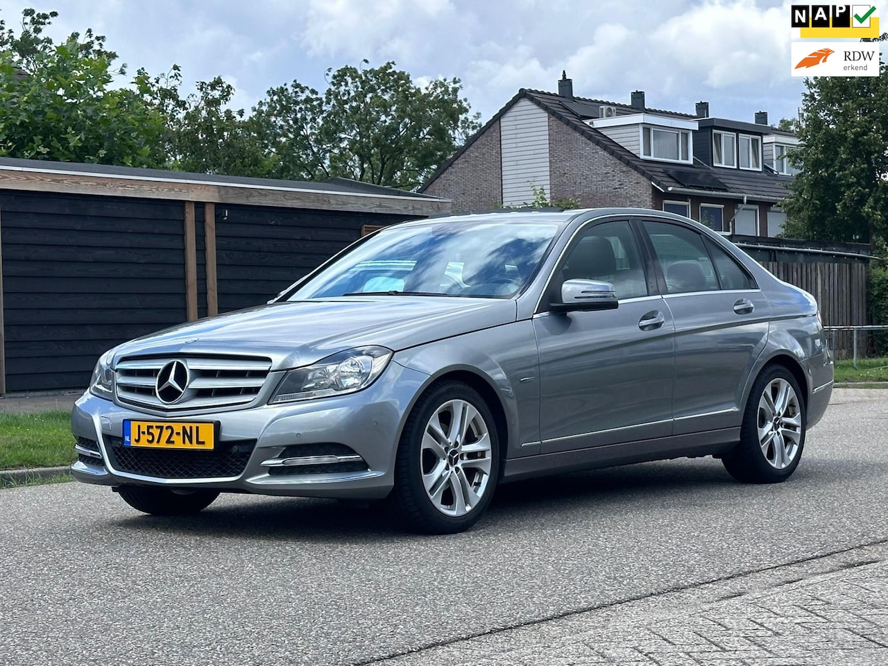 Mercedes-Benz C-klasse - 180 Business Class 125! Avantgarde Automaat*Schuifdak*Navigatie*Cruise*Clima*Stoelverwarmi - AutoWereld.nl