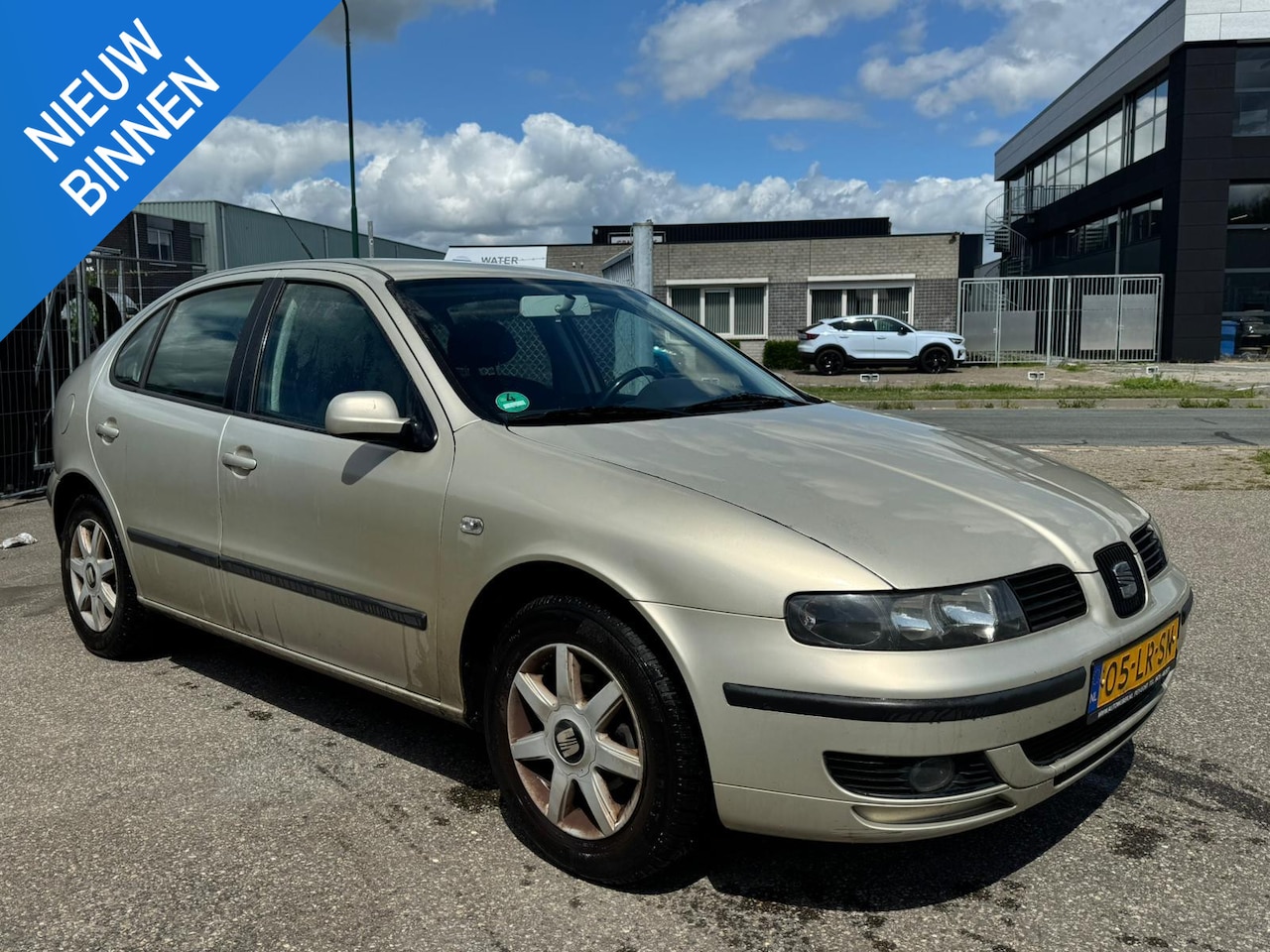 SEAT Leon - 1.6-16V Stella Inruilkoopje/Airco/APK - AutoWereld.nl