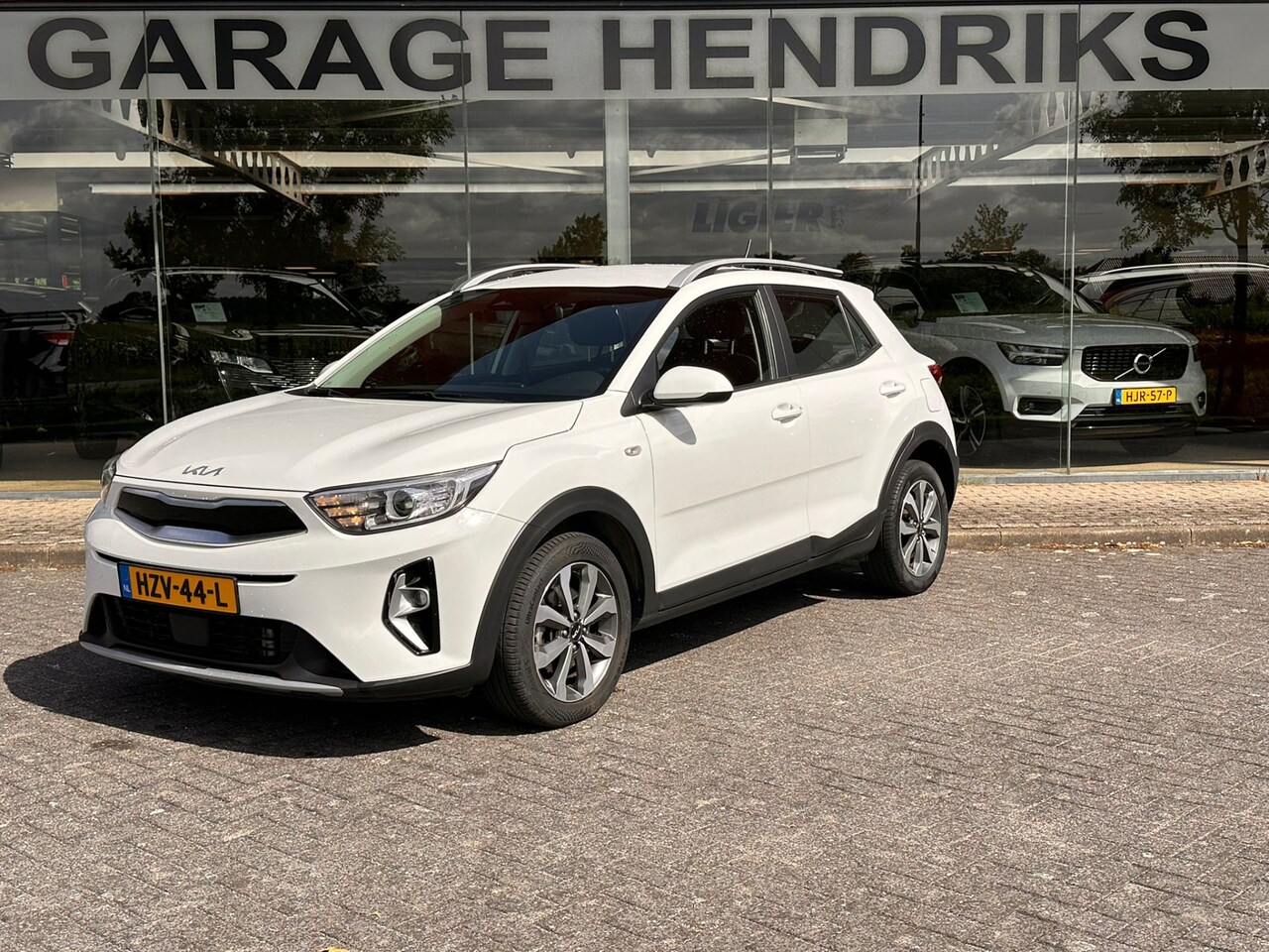 Kia Stonic - 1.0T 7-dct Automaat DynamicLine Occasion - AutoWereld.nl