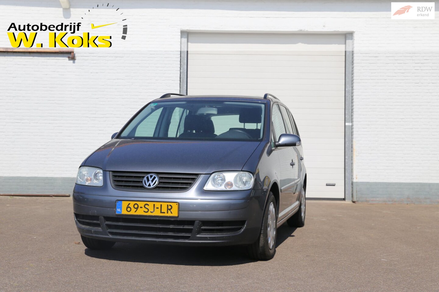 Volkswagen Touran - 1.6-16V FSI Business 1.6-16V FSI Business - AutoWereld.nl