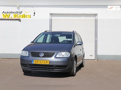 Volkswagen Touran - 1.6-16V FSI Business