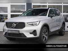 Volvo XC40 - 2.0 B4 Plus Dark Trekhaak elektrisch uitklapbaar | Apple Carplay Android Auto | Verwarmbar