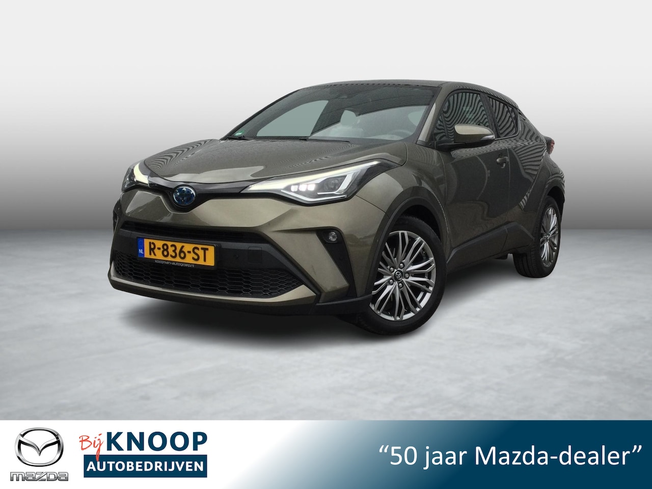 Toyota C-HR - 1.8 Hybrid Executive | Dealer onderhouden | LED | - AutoWereld.nl