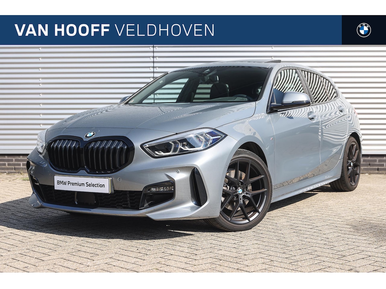 BMW 1-serie - 118i High Executive M Sport Automaat / Panoramadak / Sportstoelen / Achteruitrijcamera / S - AutoWereld.nl