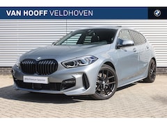 BMW 1-serie - 118i High Executive M Sport Automaat / Panoramadak / Sportstoelen / Achteruitrijcamera / S
