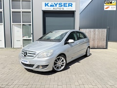 Mercedes-Benz B-klasse - 170 AUT Cruise Trekhaak Navi PDC 17" LM PDC NAP