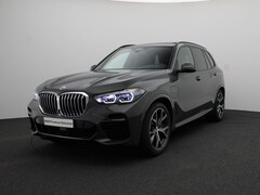 BMW X5 - xDrive45e High Executive | M Sportpakket | Integral Active Steering | Trekhaak | Panoramad