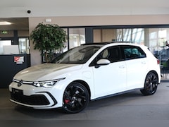 Volkswagen Golf - 8 1.4 eHybrid GTE 245PK Pano Navi Virtual