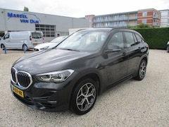 BMW X1 - SDrive 20i Business Edition Automaat