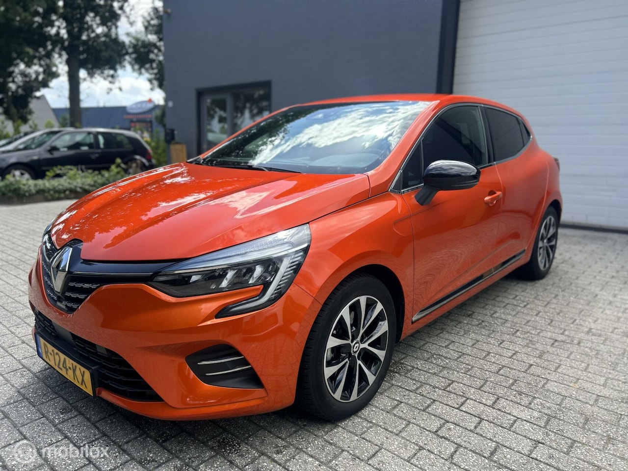 Renault Clio - 1.6 E-Tech Hybrid/NIEUWSTAAT / GARANTIE / NAP / - AutoWereld.nl