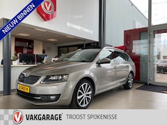 Skoda Octavia Combi - 1.4 TSI Greentech Style Businessline, Automaat, Panoramadak, Navigatie, Achteruitrijcamera