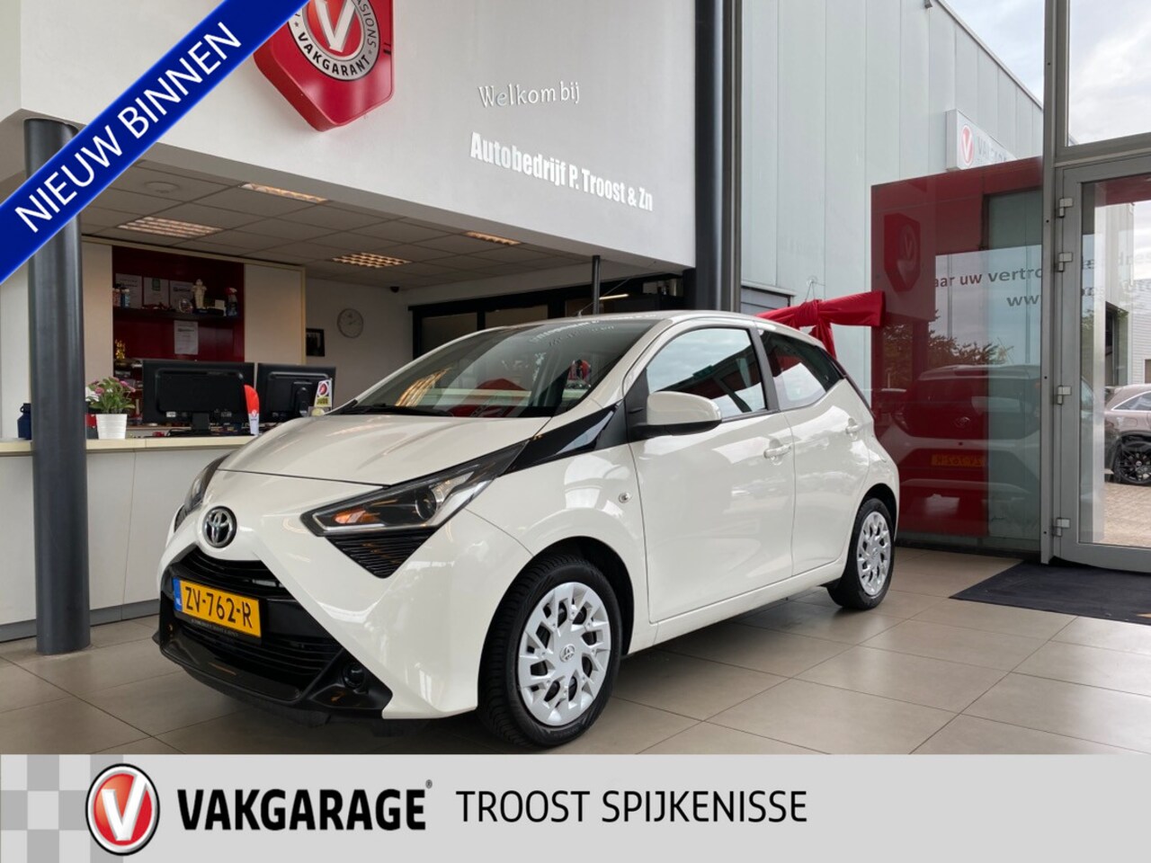 Toyota Aygo - 1.0 VVT-i x-play limited 1.0 VVT-i x-play limited, NL Auto,Navigatie, Achteruitrijcamera, Airco,Snelheidsbegrenzer, - AutoWereld.nl