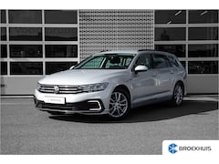 Volkswagen Passat Variant - 1.4 TSI PHEV GTE Business | Achteruitrijcamera | Chroom delen exterieur | Climatronic ( 3