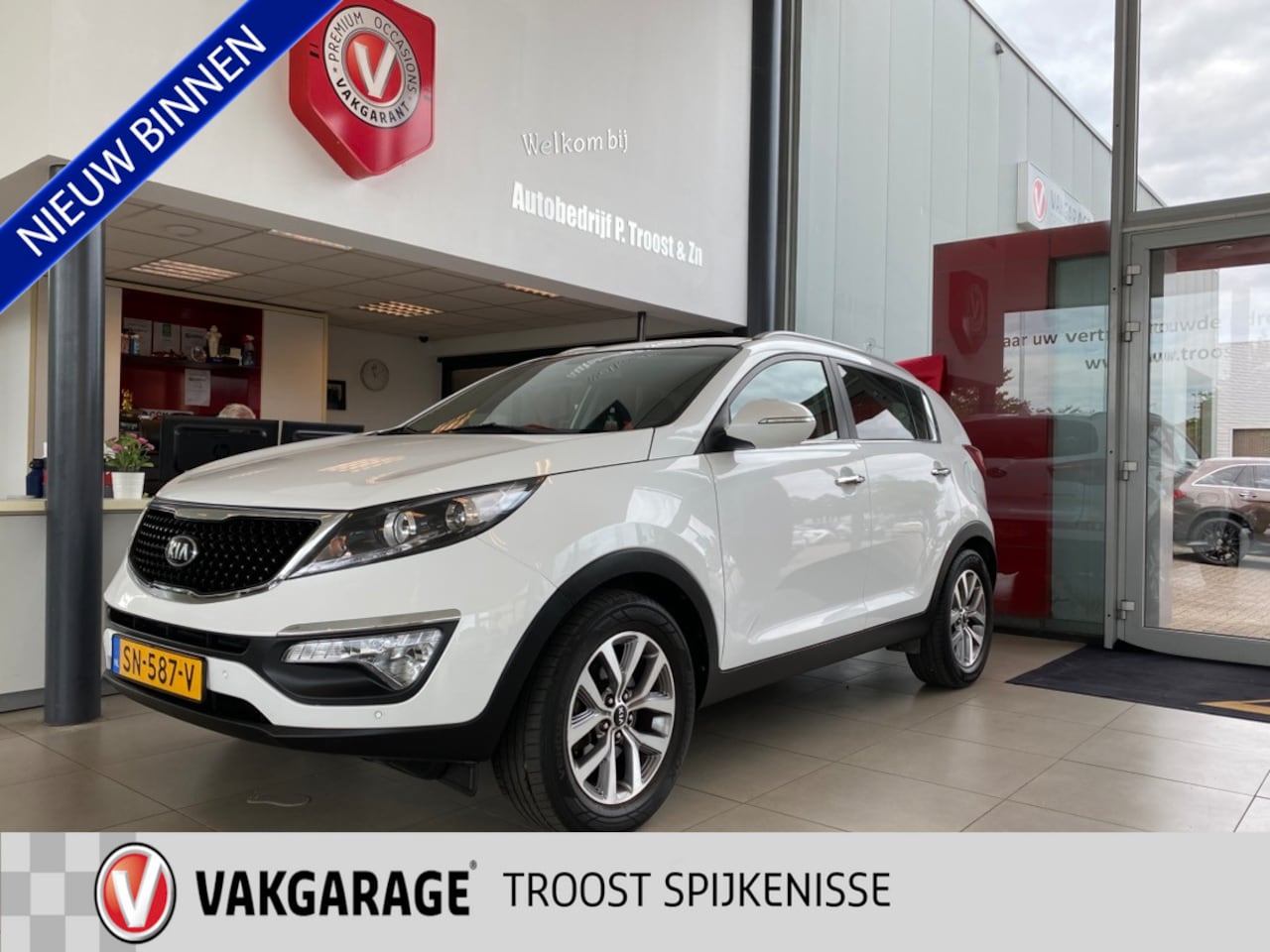 Kia Sportage - 1.6 GDI BusinessPlusLine 1.6 GDI BusinessPlusLine, Vol Leder, Navigatie, Achteruitrijcamera, Trekhaak, Stoelverwarm - AutoWereld.nl