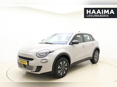 Fiat 600 - 1.2 Hybrid Urban | Automaat | Climate control | Camera | Navigatie via Carlay | Keyless |