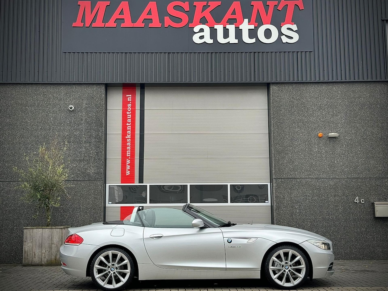 BMW Z4 Roadster - (e89) Sdrive23i / Manual / Sportseats / Cruise / Prof navi / M adaptive suspension / Cruis - AutoWereld.nl