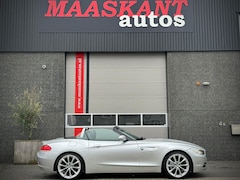 BMW Z4 Roadster - (e89) Sdrive23i / Manual / Sportseats / Cruise / Prof navi / M adaptive suspension / Cruis