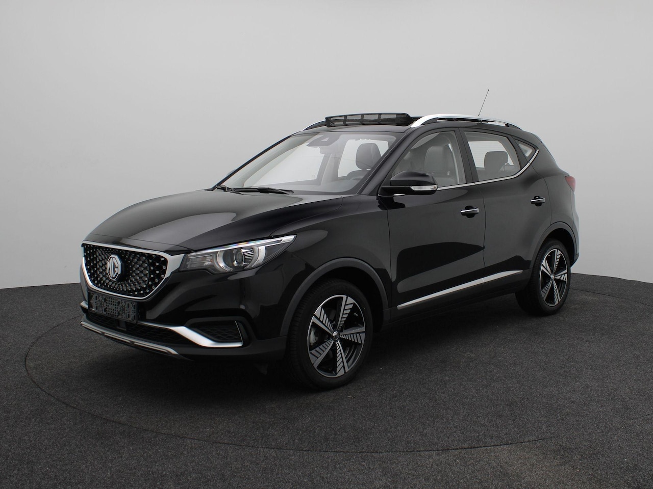 MG ZS - Luxury 45 kWh - AutoWereld.nl