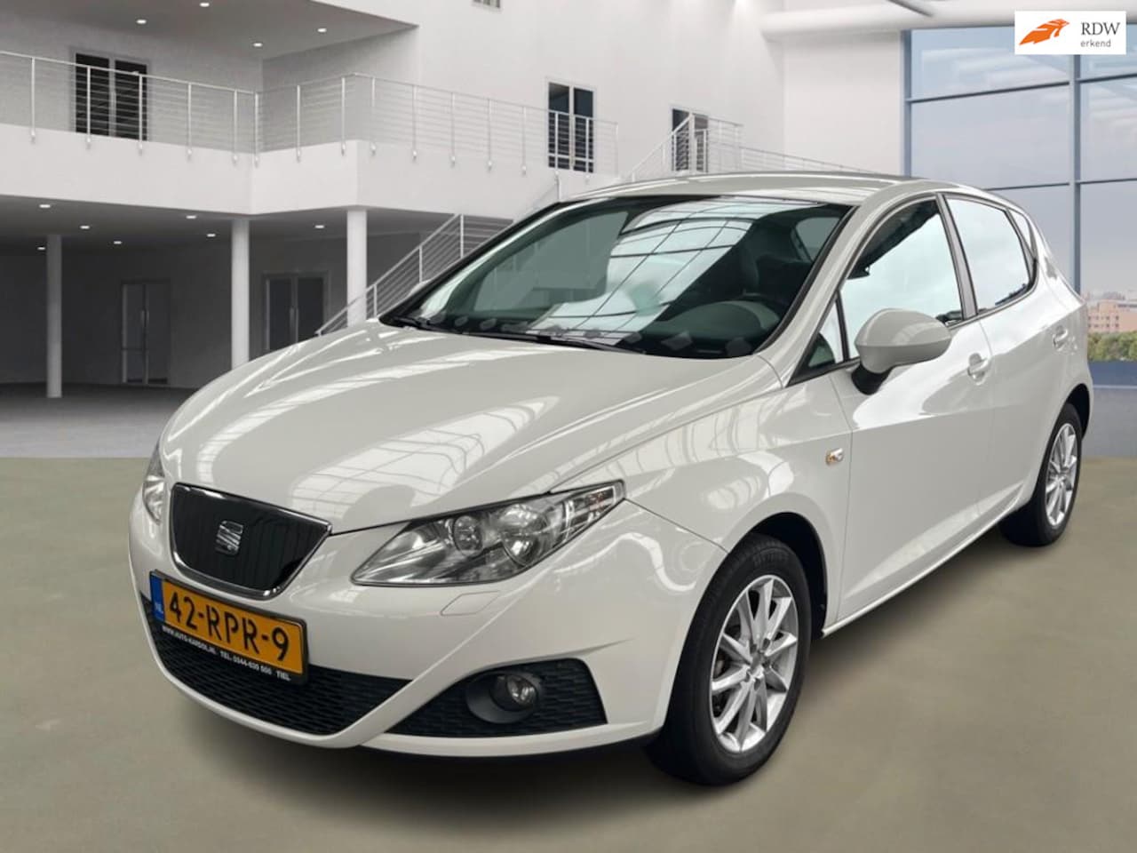 SEAT Ibiza - 1.2 TDI COPA Plus Ecomotive NAVI PSNSOR LEDER CRUISE 2 X SLEUTELS - AutoWereld.nl