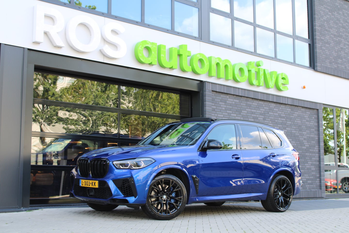 BMW X5 - M Competition | PANO | B&W | MASSAGE | REAR ENTERAINMENT | STOELVENTILATIE | - AutoWereld.nl