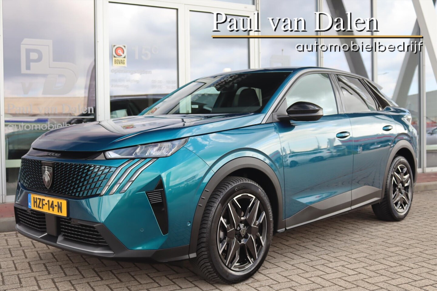 Peugeot 3008 - 1.2 HYBRID 136PK AUTOMAAT (e-DCS6) ALLURE Navi | Adapt.Cruise | 360 Camera | AGR Stoel | V - AutoWereld.nl