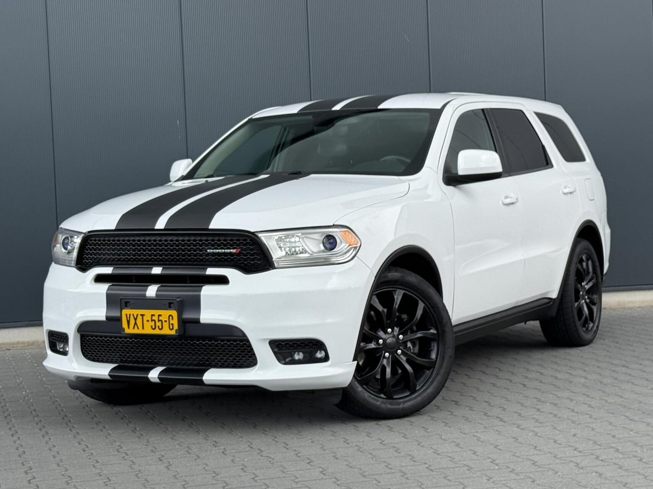 Dodge Durango - 5.7 Hemi V8 Grijs Kenteken - LPG/G3 - Leder - Led - Camera - AutoWereld.nl