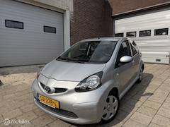 Toyota Aygo - 1.0-12V +