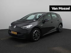 Volkswagen ID.3 - Pure 45 kWh 150 PK | SoH 96% | Automaat | Camera | Navigatie | Parkeersensoren | Climate C