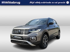 Volkswagen T-Cross - 1.0 TSI 110pk Style / 18" LMV / LED Koplampen / Black Design Interieur / Parkeersensoren /