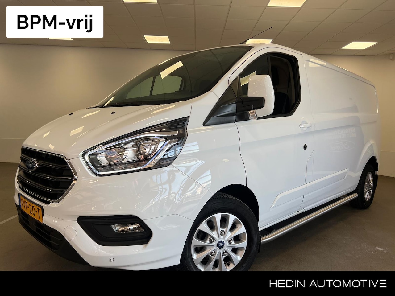 Ford Transit Custom - 300 L2H1 Limited 130PK | BPM VRIJ | Sidebars | Trekhaak | Navi | Cruise Control | Airco | - AutoWereld.nl