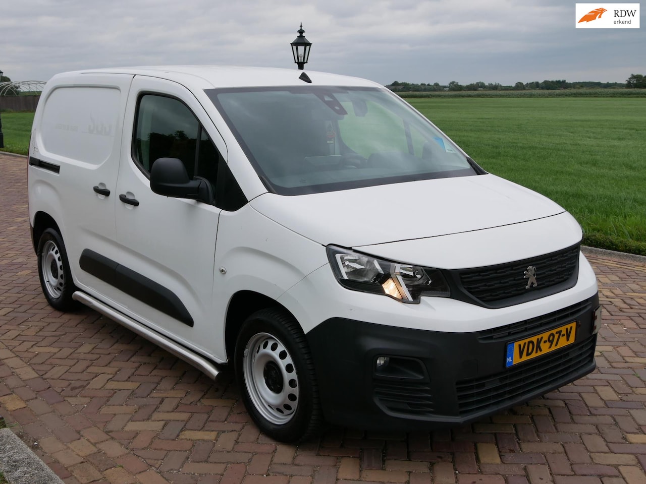 Peugeot Partner - 1.5 BlueHDI Premium AC 2020 - AutoWereld.nl