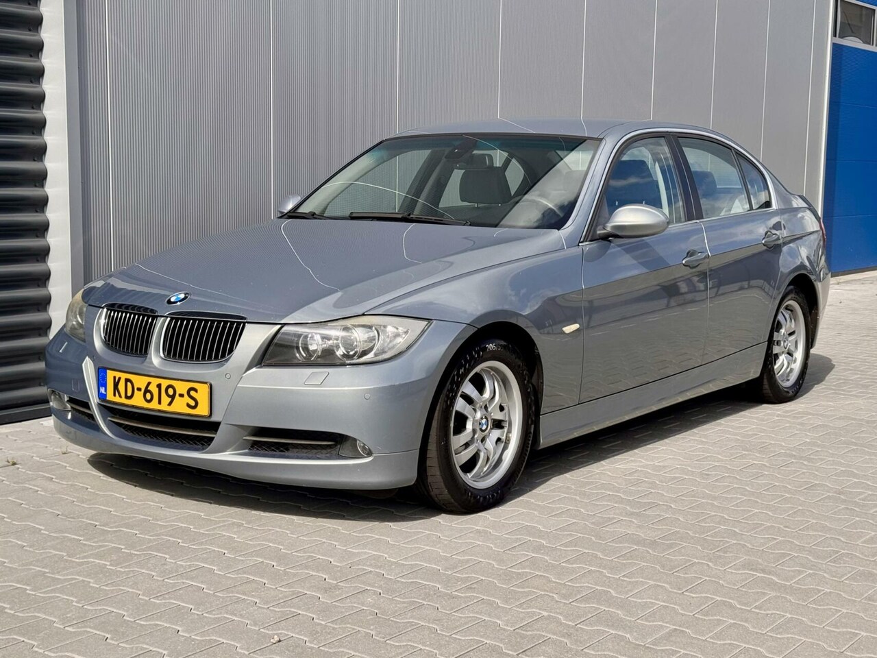 BMW 3-serie - 325i Executive | Xenon | Sportstoel | Automaat! - AutoWereld.nl