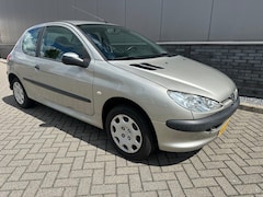Peugeot 206 - 1.4 One-Line Geen Airco 105776Km NAP