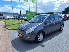 Hyundai i20 - 1.4i i-Catcher / Nette dealer ond auto / APK juni 2026