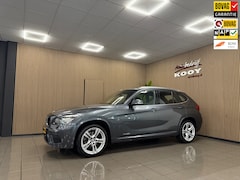 BMW X1 - SDrive20i High Executive M-Sport * Automaat / Panoramadak / Leder / Trekhaak / NL Auto