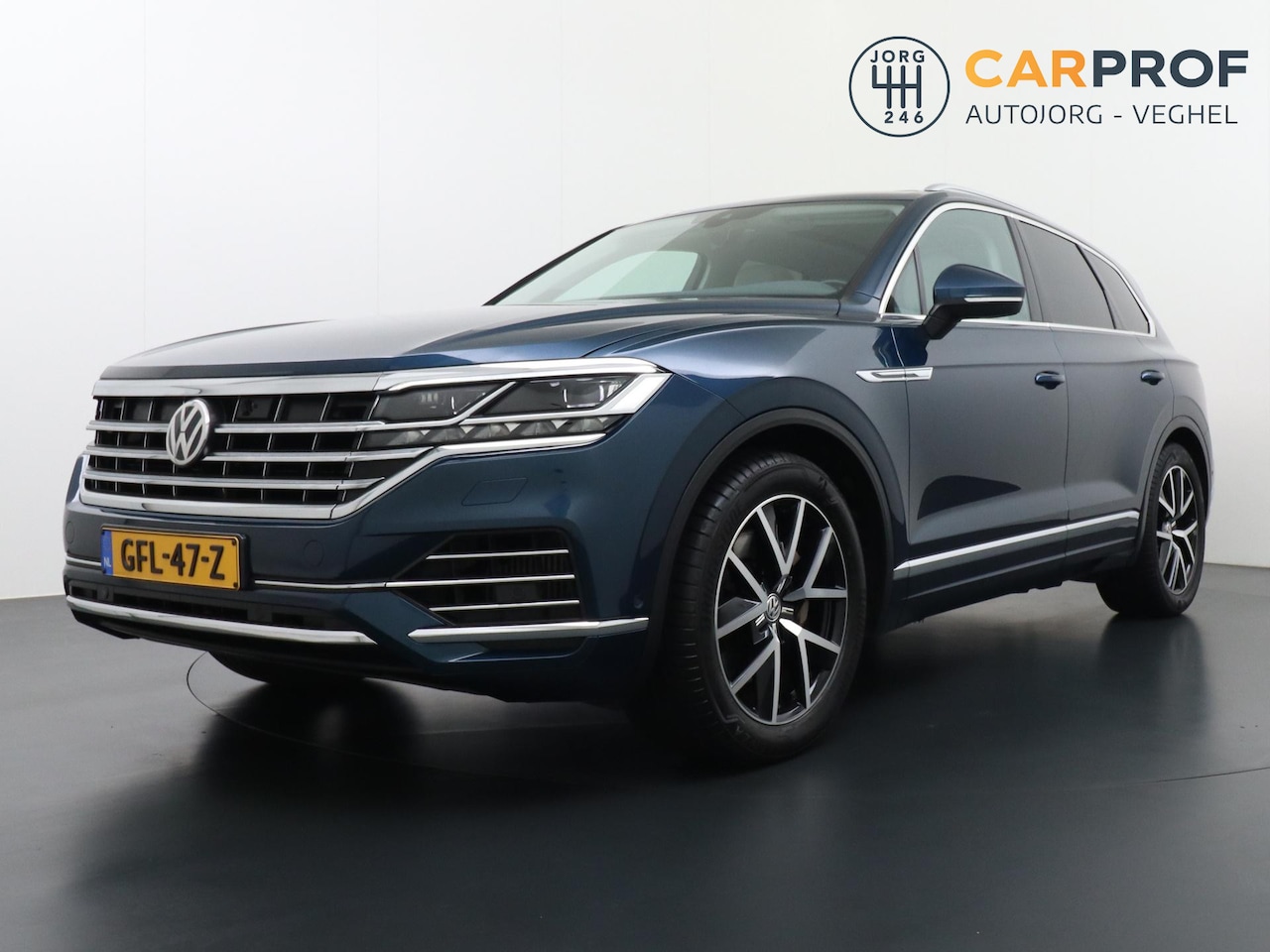 Volkswagen Touareg - 3.0 TSI Elegance Trekhaak | Pano |  Camera | Navigatie| - AutoWereld.nl