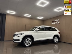 Skoda Kodiaq - 1.5 TSI Ambition Business * Automaat / Carplay / Trekhaak / 18" LM Velgen / NL Auto