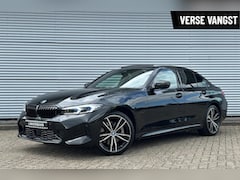 BMW 3-serie - 330e xDrive Sedan Hybrid | Full Option | M Sport | Glazen Schuifdak | H&K | Innovation | H