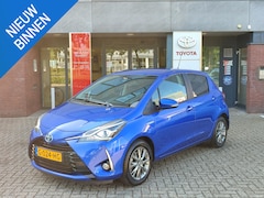 Toyota Yaris - 1.5 Hybrid DYNAMIC NAVI KEYLESS CAMERA CRUISE DAB+ CLIMA 15'' LM-VELGEN BLUETOOTH NL-AUTO