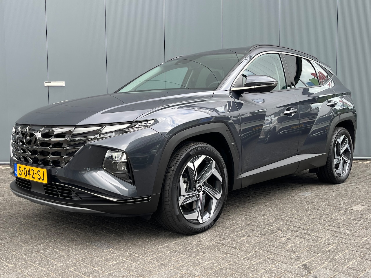 Hyundai Tucson - 1.6 T-GDI 265pk PHEV Comfort Smart 4WD | Climate | Camera | Carplay | Keyless | Navigatie - AutoWereld.nl