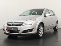 Opel Astra - 1.4 Temptation - Airconditioning - Cruise Control - Radio