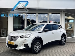 Peugeot e-2008 - EV 136PK 50KWH NL AUTO LAGE KM STAND NAVI+CAM